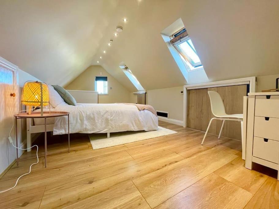 The Little Gable Apartamento Wavendon Exterior foto
